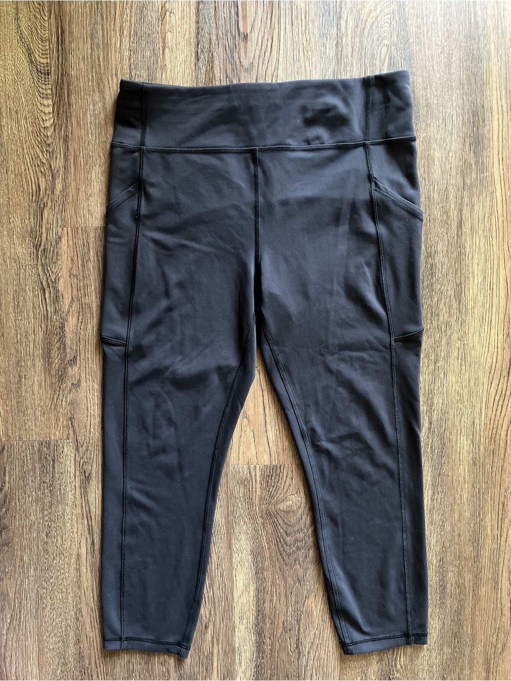 Lululemon Black High-Rise Crop Leggings